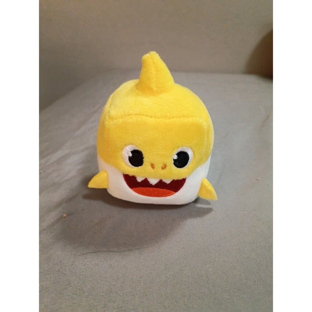 Pinkfong Square Baby Shark Doll Plush cube English Baby Song Tag Yellow